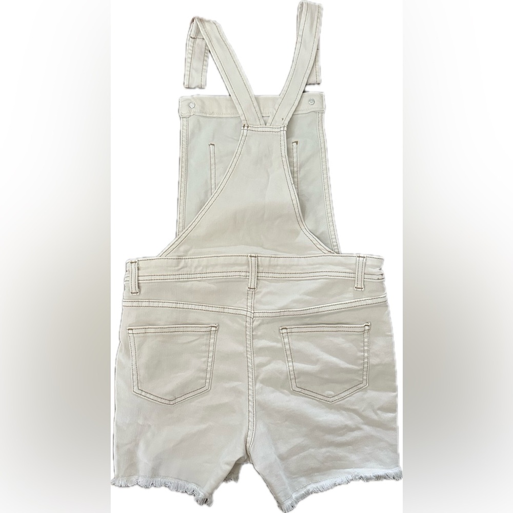 Cat & Jack White Shortall - Picture 2 of 4